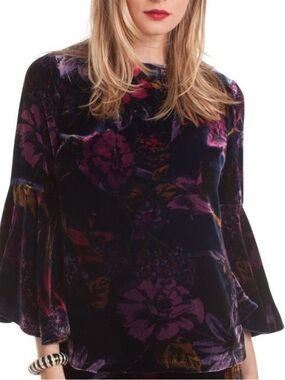 Trina Turk Astral Crew Neck Bell Sleeve Silk Blend Top